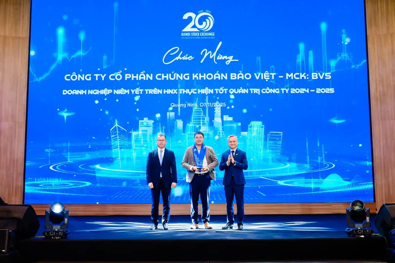 BVSC was honored as Top 10 listed enterprises on HNX with good corporate governance in the period 2024-2025