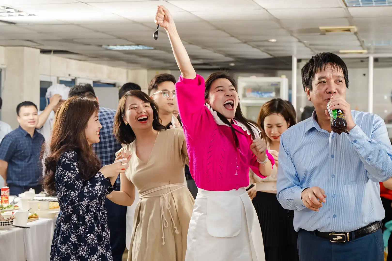 Nội dung ở trên, Slide ở dưới