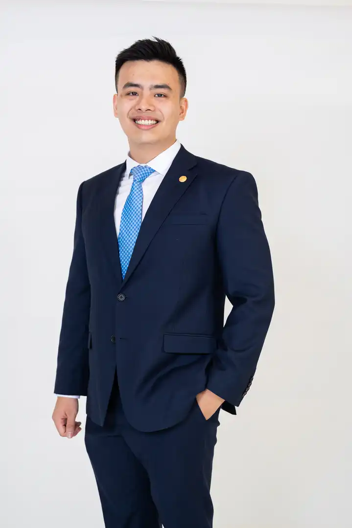 doi ngu nhan vien image